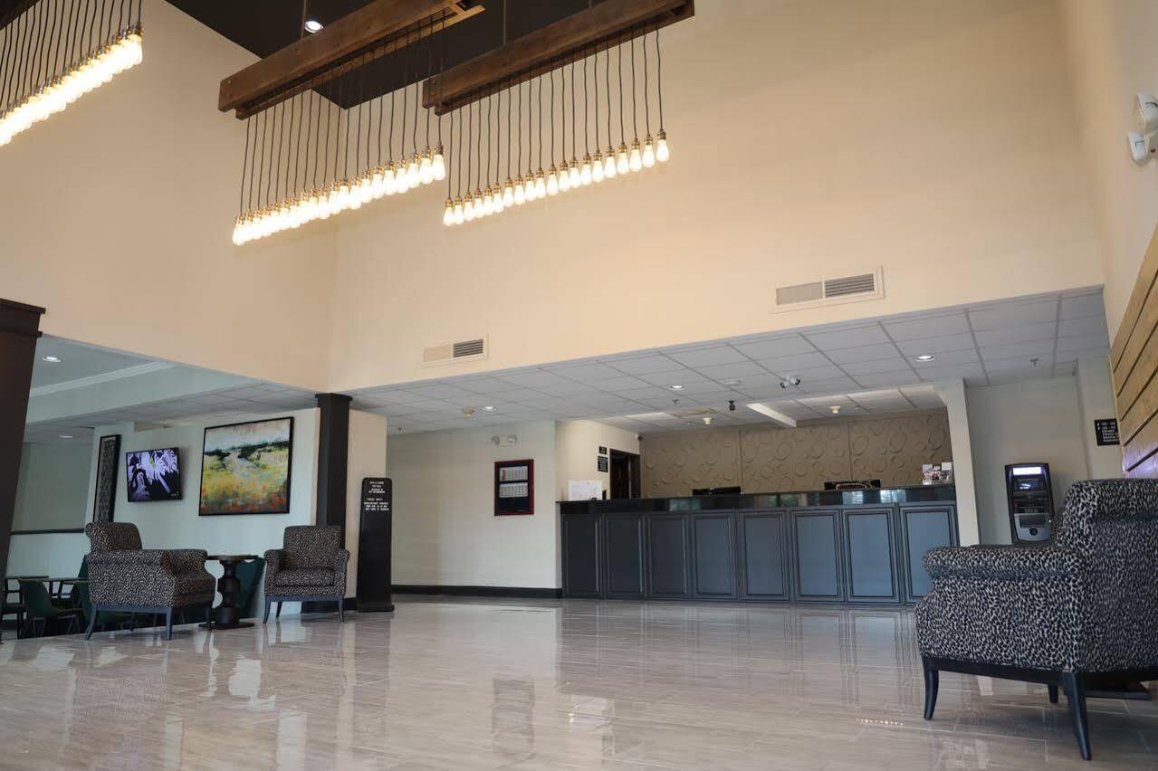 Super 8 By Wyndham High Point/Greensboro Buitenkant foto